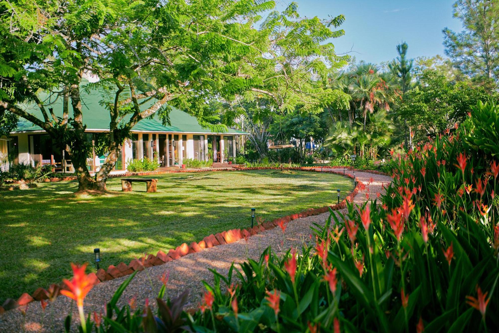 Hidden Valley Wilderness Lodge Blancaneau Esterno foto