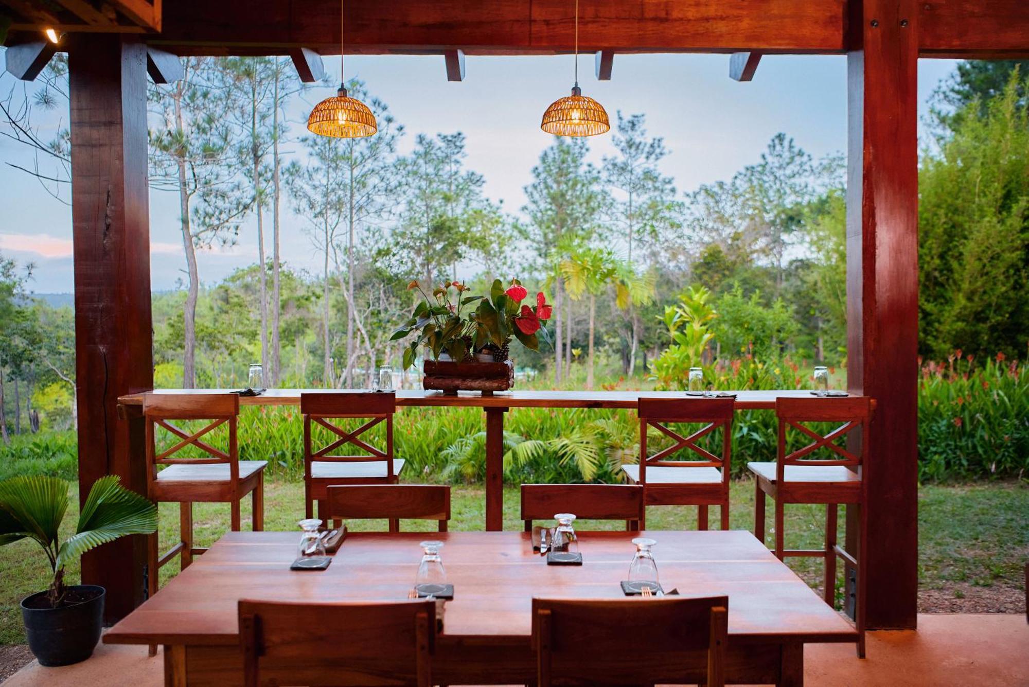 Hidden Valley Wilderness Lodge Blancaneau Esterno foto