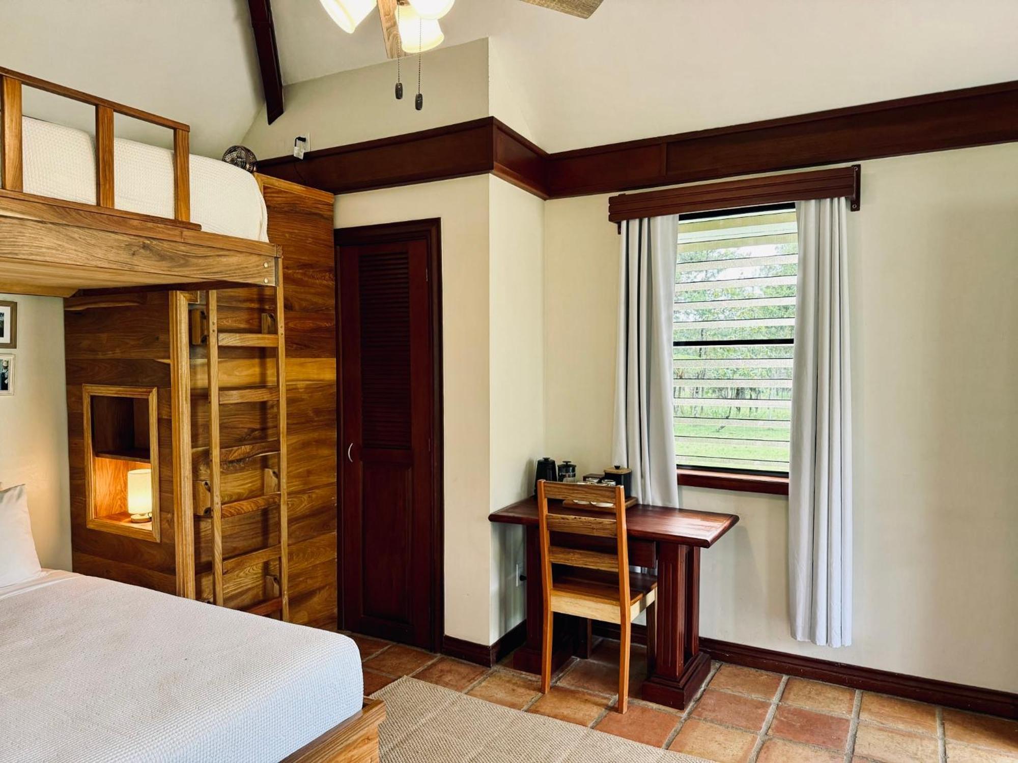 Hidden Valley Wilderness Lodge Blancaneau Esterno foto